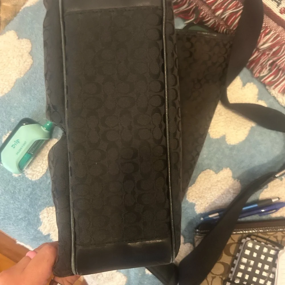 Coach Signature Black Men's Messenger Bag - Picture 9 of 10